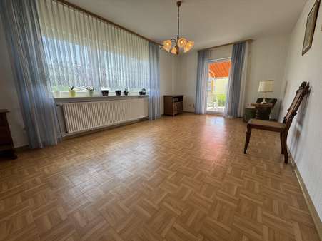 Zweifamilienhaus in 35274 Kirchhain mit 188m² kaufen