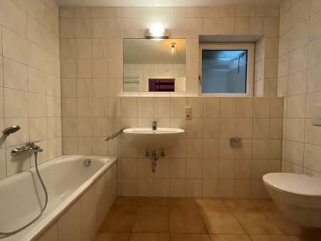 Bad - KG - Reihenendhaus in 35041 Marburg mit 134m² kaufen