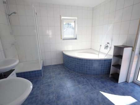 Badezimmer Badezimmer - Einfamilienhaus in 66904 Brücken mit 169m² kaufen