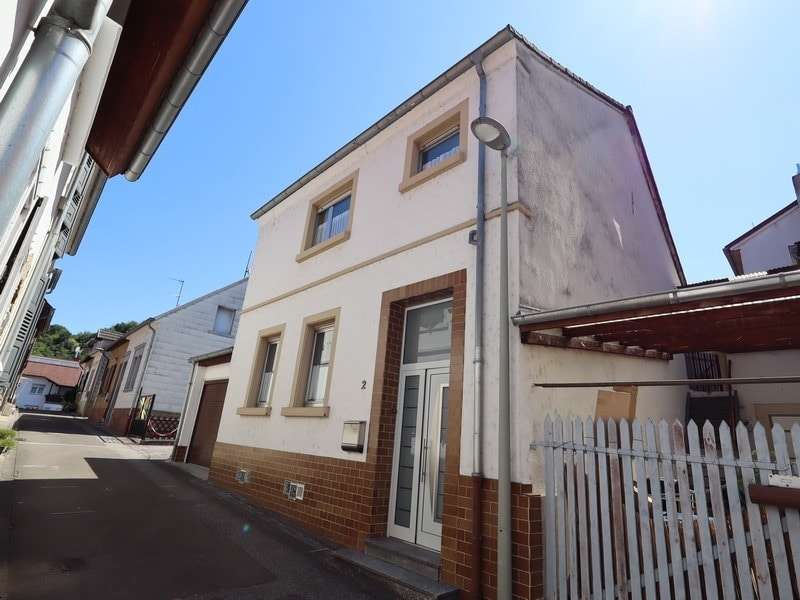 Wohnhaus - Einfamilienhaus in 67742 Lauterecken mit 116m² kaufen
