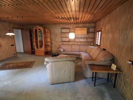 Wohnzimmer - Einfamilienhaus in 67742 Lauterecken mit 335m² kaufen