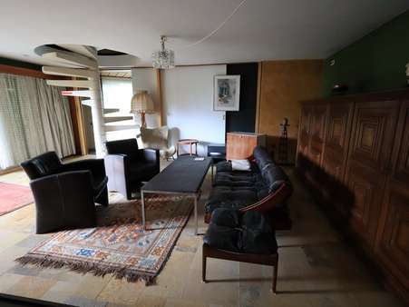 Wohnzimmer - Einfamilienhaus in 67742 Lauterecken mit 335m² kaufen