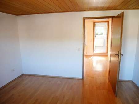 Zimmer Zimmer - Doppelhaushälfte in 66909 Hüffler mit 157m² kaufen