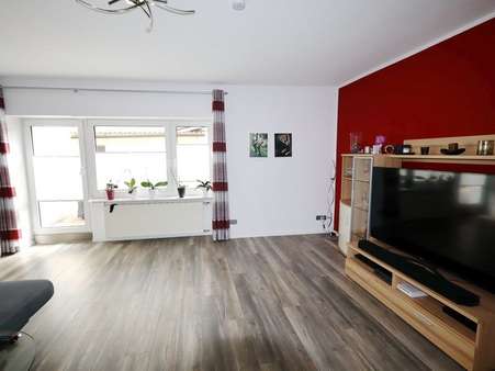 Wohnzimmer Wohnzimmer - Zweifamilienhaus in 66907 Glan-Münchweiler mit 303m² kaufen