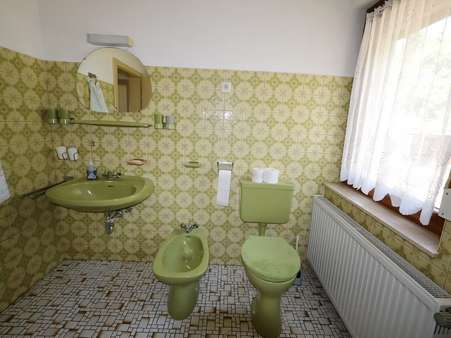 Badezimmer Badezimmer - Zweifamilienhaus in 66887 Horschbach mit 231m² kaufen