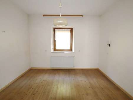 Zimmer Zimmer - Zweifamilienhaus in 66887 Horschbach mit 231m² kaufen