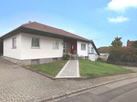 Wohnhaus - Einfamilienhaus in 67753 Einöllen mit 156m² kaufen