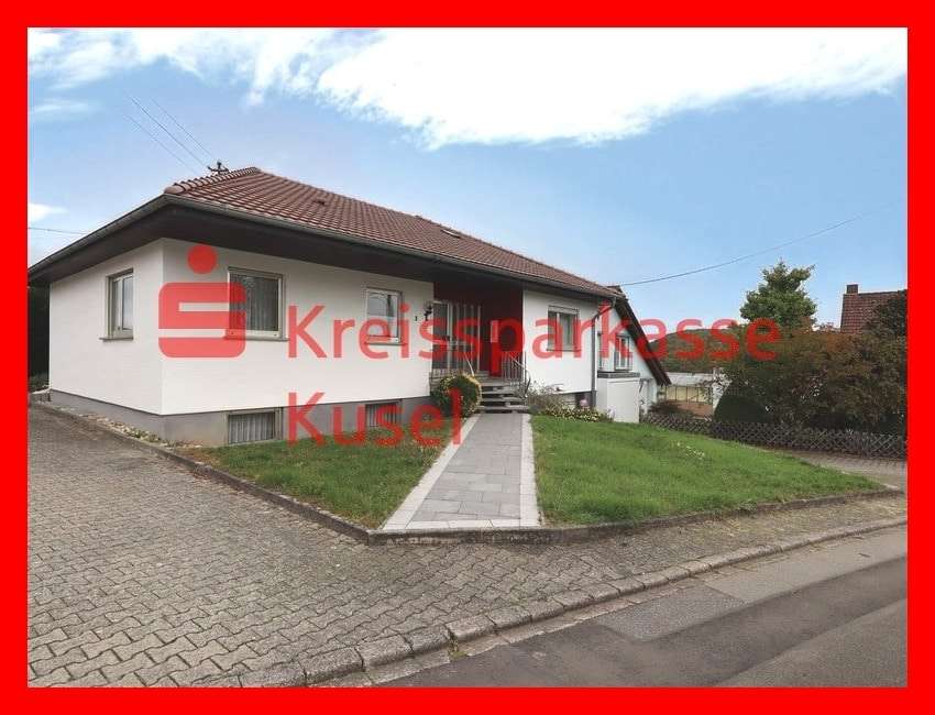 Wohnhaus Wohnhaus - Einfamilienhaus in 67753 Einöllen mit 156m² kaufen