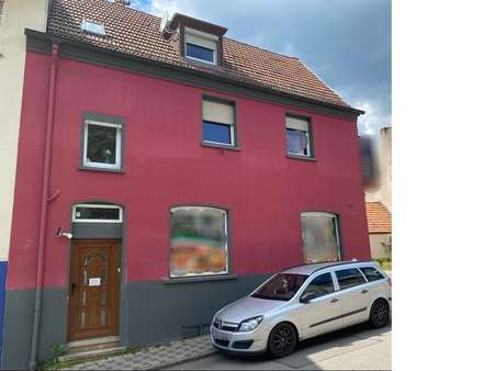 null - Mehrfamilienhaus in 66954 Pirmasens mit 110m² kaufen