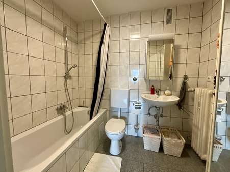 Bad - Etagenwohnung in 67059 Ludwigshafen mit 56m² kaufen