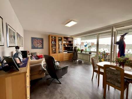 Wohnzimmer - Etagenwohnung in 67059 Ludwigshafen mit 56m² kaufen