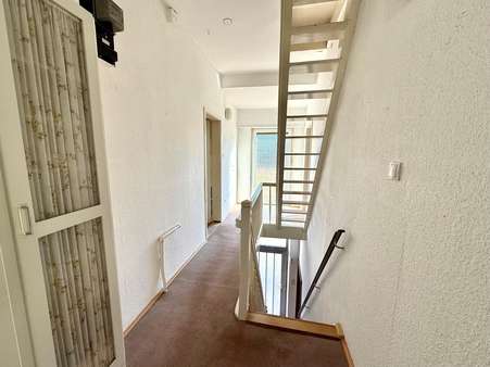 Flur - Einfamilienhaus in 67067 Ludwigshafen mit 138m² kaufen