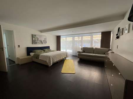 Schlafzimmer - Bungalow in 67063 Ludwigshafen mit 245m² kaufen