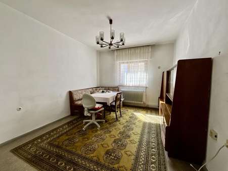 Wohnzimmer - Einfamilienhaus in 67071 Ludwigshafen mit 105m² kaufen