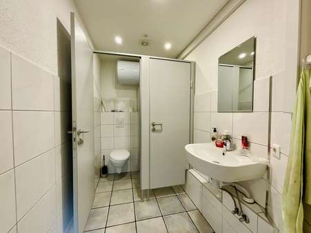 WC - Etagenwohnung in 67059 Ludwigshafen mit 127m² kaufen