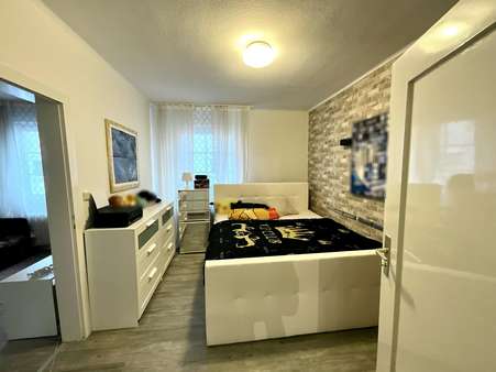 Schlaf- oder Wohnbereich EG - Einfamilienhaus in 67069 Ludwigshafen mit 154m² kaufen