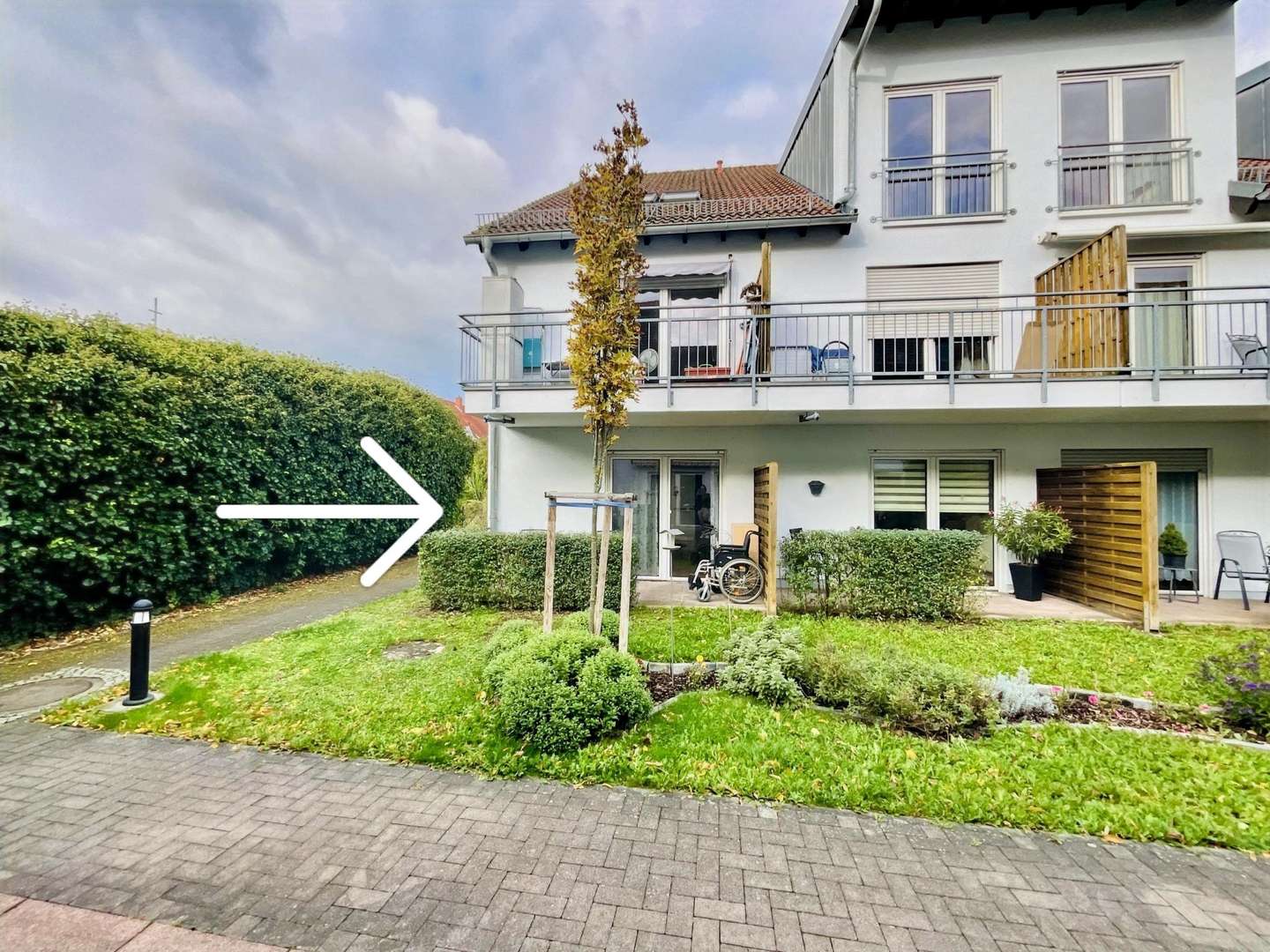Außenansicht Außenansicht - Erdgeschosswohnung in 67141 Neuhofen mit 27m² als Kapitalanlage kaufen