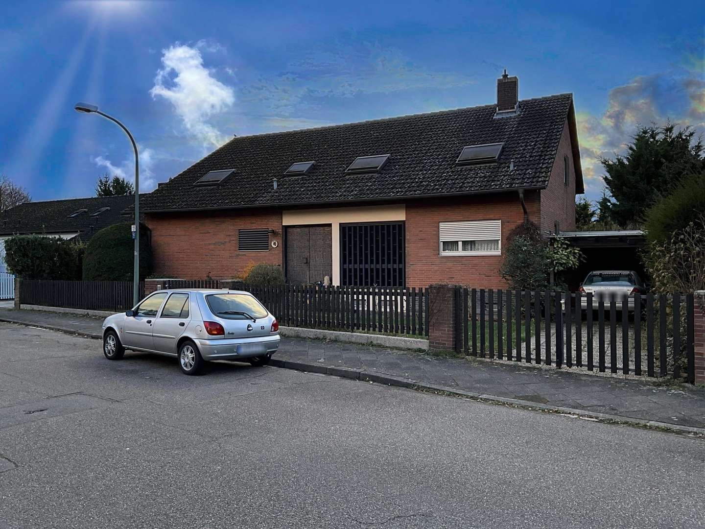 Seitlicher Blick - Einfamilienhaus in 67067 Ludwigshafen mit 200m² kaufen