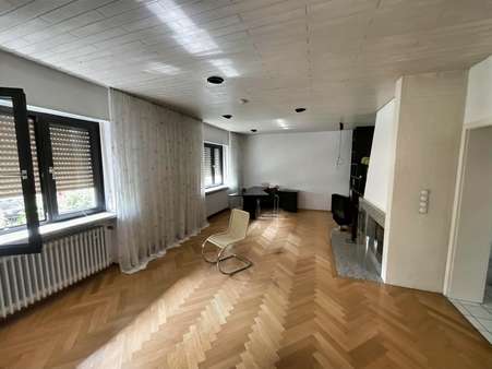 Wohn-Esszimmer - Zweifamilienhaus in 67071 Ludwigshafen mit 150m² kaufen