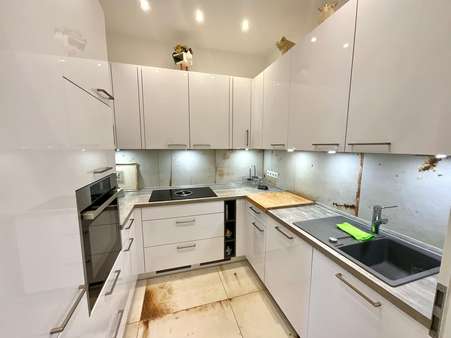 Marken-Einbauküche - Etagenwohnung in 67157 Wachenheim mit 75m² kaufen