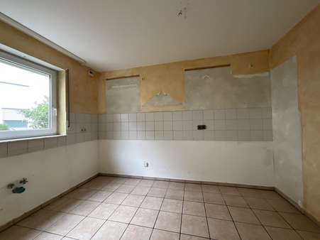 Küche im Erdgeschoss Küche im Erdgeschoss - Reihenendhaus in 67240 Bobenheim-Roxheim mit 141m² kaufen