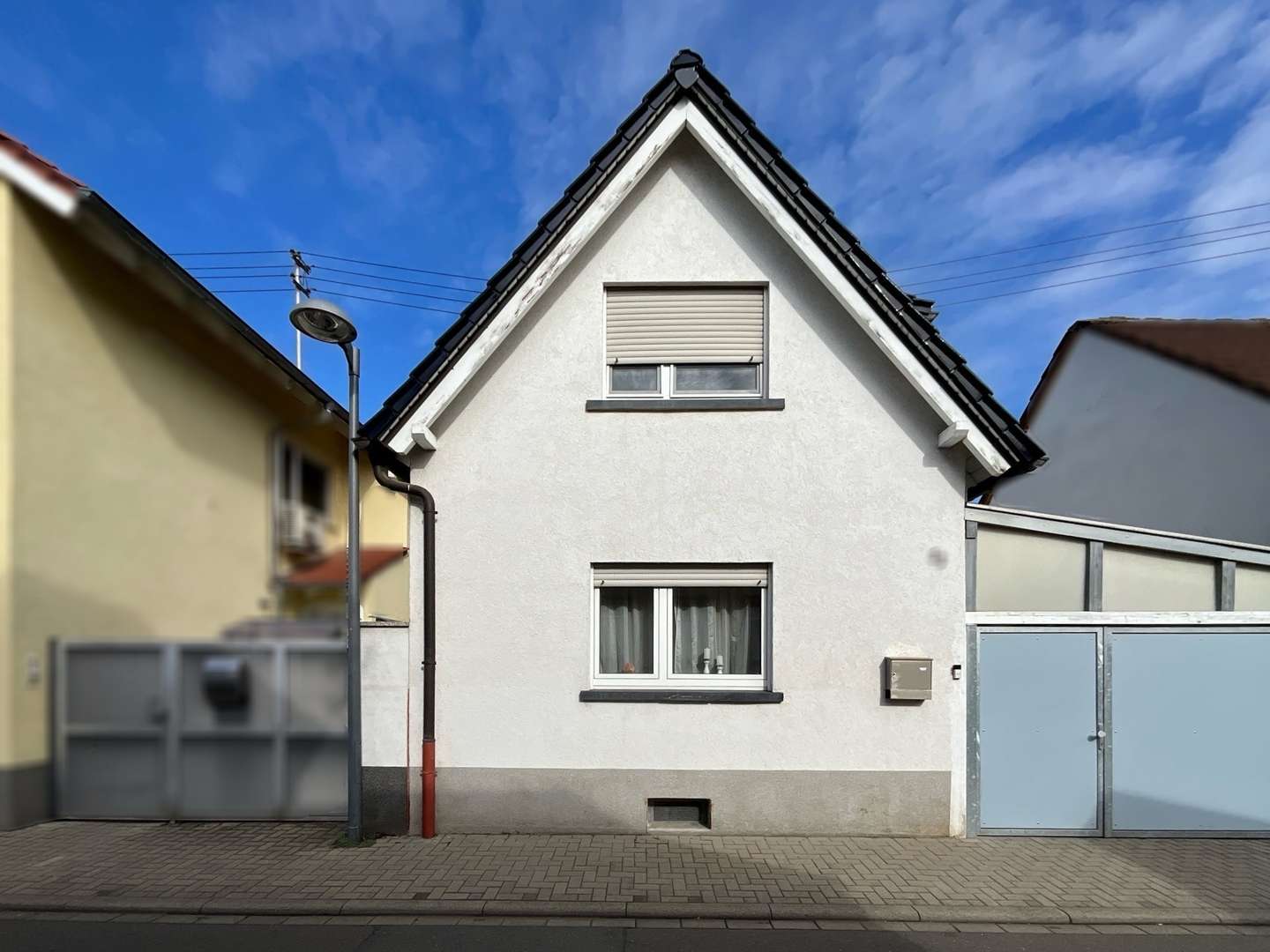 Vorderseite - Einfamilienhaus in 67071 Ludwigshafen mit 119m² kaufen