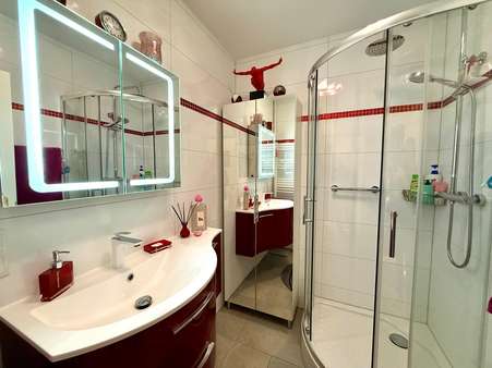 Bad - Erdgeschosswohnung in 67117 Limburgerhof mit 75m² kaufen