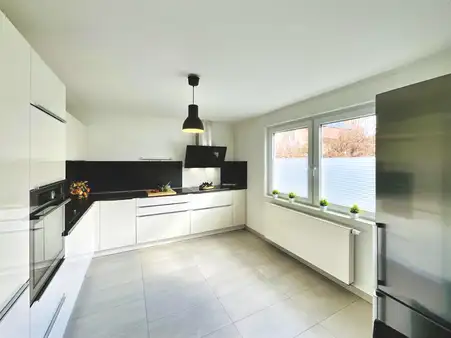 Einziehen - glücklich sein:
Modernisiertes Einfamilienhaus mit XXL-Garten