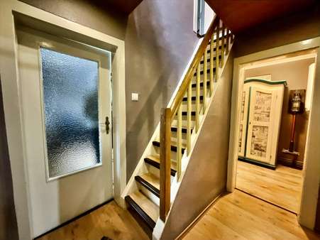 Treppe - Einfamilienhaus in 67065 Ludwigshafen mit 121m² kaufen