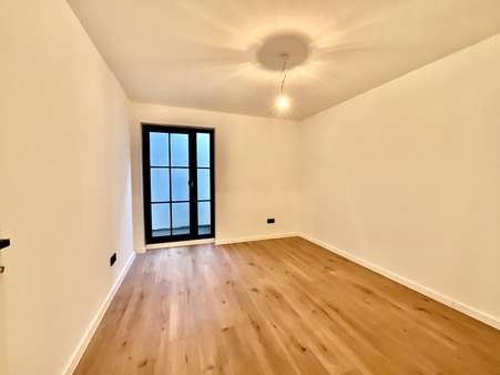 Schlafzimmer - Erdgeschosswohnung in 68549 Ilvesheim mit 91m² kaufen