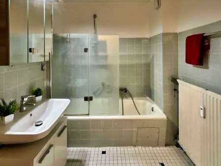 Badezimmer - Erdgeschosswohnung in 67346 Speyer mit 91m² kaufen