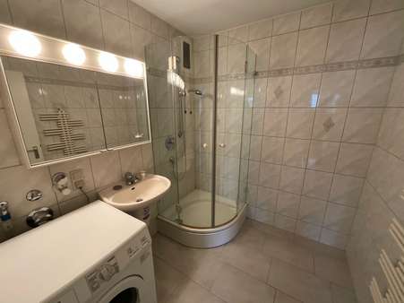 Duschbad mit WM Anschluss - Etagenwohnung in 67061 Ludwigshafen mit 86m² kaufen