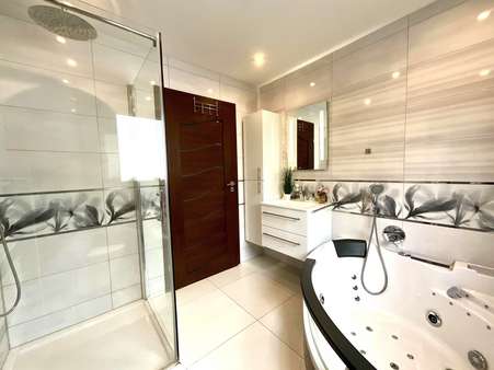 Badezimmer - Einfamilienhaus in 67360 Lingenfeld mit 73m² kaufen