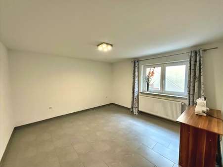 Gäste-Zimmer Keller - Einfamilienhaus in 67360 Lingenfeld mit 73m² kaufen
