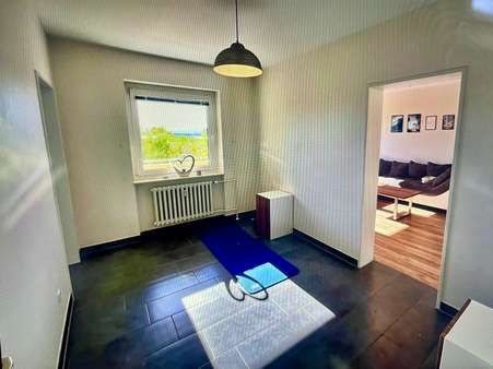 Esszimmer Esszimmer - Dachgeschosswohnung in 67071 Ludwigshafen mit 65m² kaufen