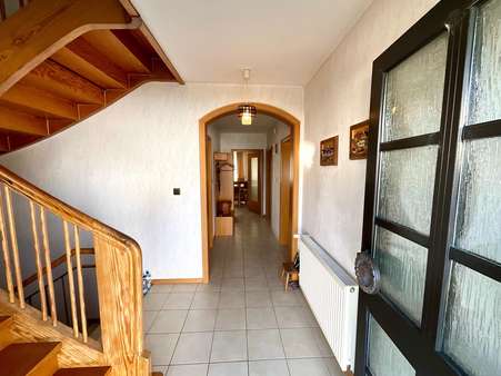 Flur Eingangsbereich - Einfamilienhaus in 67245 Lambsheim mit 138m² kaufen