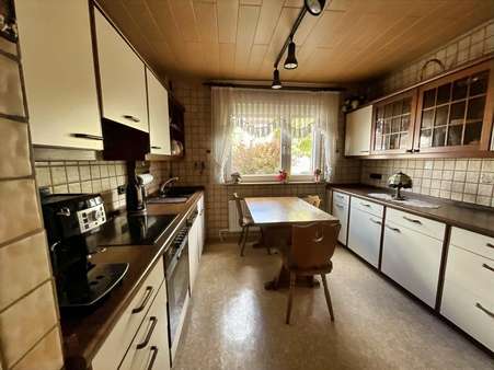 Küche im Erdgeschoss - Doppelhaushälfte in 67067 Ludwigshafen mit 154m² kaufen