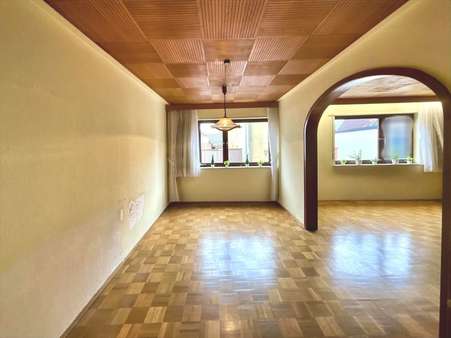 Esszimmer EG Esszimmer EG - Zweifamilienhaus in 67360 Lingenfeld mit 217m² kaufen