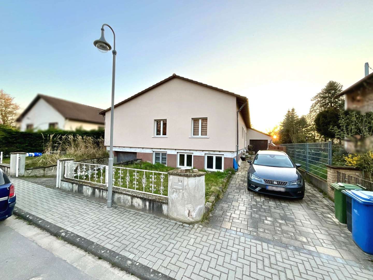 Außenansicht - Bungalow in 67158 Ellerstadt mit 176m² kaufen