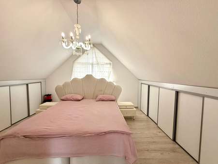 Schlafzimmer Schlafzimmer - Maisonette-Wohnung in 67346 Speyer mit 100m² kaufen