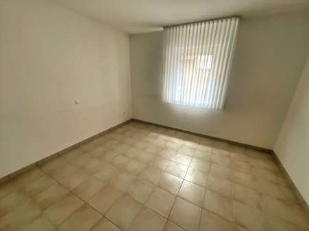 Schlafzimmer - Etagenwohnung in 67310 Hettenleidelheim mit 76m² kaufen