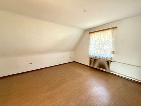 Schlafzimmer - Doppelhaushälfte in 67346 Speyer mit 88m² kaufen