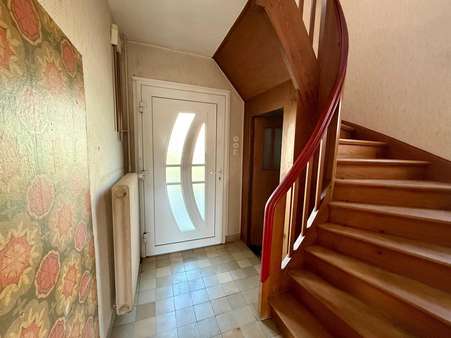 Treppenhaus - Doppelhaushälfte in 67346 Speyer mit 88m² kaufen