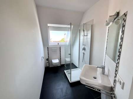 Duschbad im UG Duschbad im UG - Maisonette-Wohnung in 67061 Ludwigshafen mit 163m² kaufen