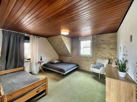 Gemütliches Schlafzimmer OG Gemütliches Schlafzimmer OG - Einfamilienhaus in 67373 Dudenhofen mit 264m² kaufen