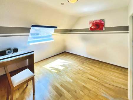 Kinderzimmer Kinderzimmer - Zweifamilienhaus in 67459 Böhl-Iggelheim mit 80m² kaufen