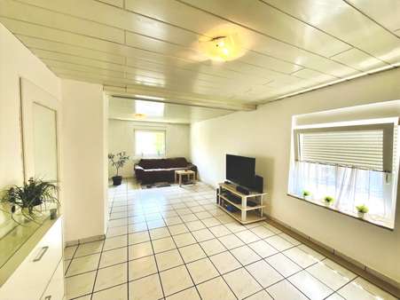Wohn-Esszimmer Wohn-Esszimmer - Zweifamilienhaus in 67459 Böhl-Iggelheim mit 80m² kaufen