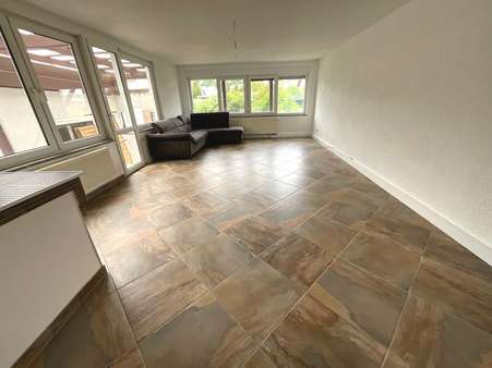 Wohnzimmer Wohnzimmer - Erdgeschosswohnung in 67459 Böhl-Iggelheim mit 86m² kaufen
