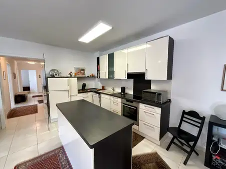 Exklusive, seniorengerechte 3-Zimmer-Wohnung am Rheinufer + TG-Stellplatz