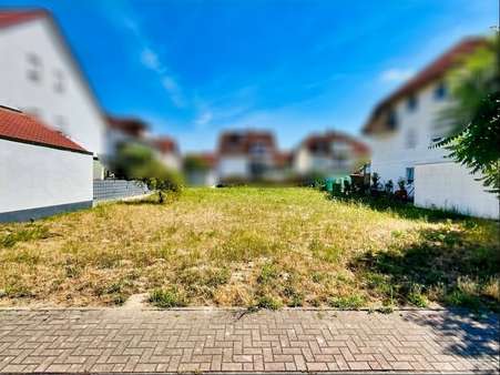 Straßenansicht Straßenansicht - Grundstück in 67346 Speyer mit 629m² kaufen